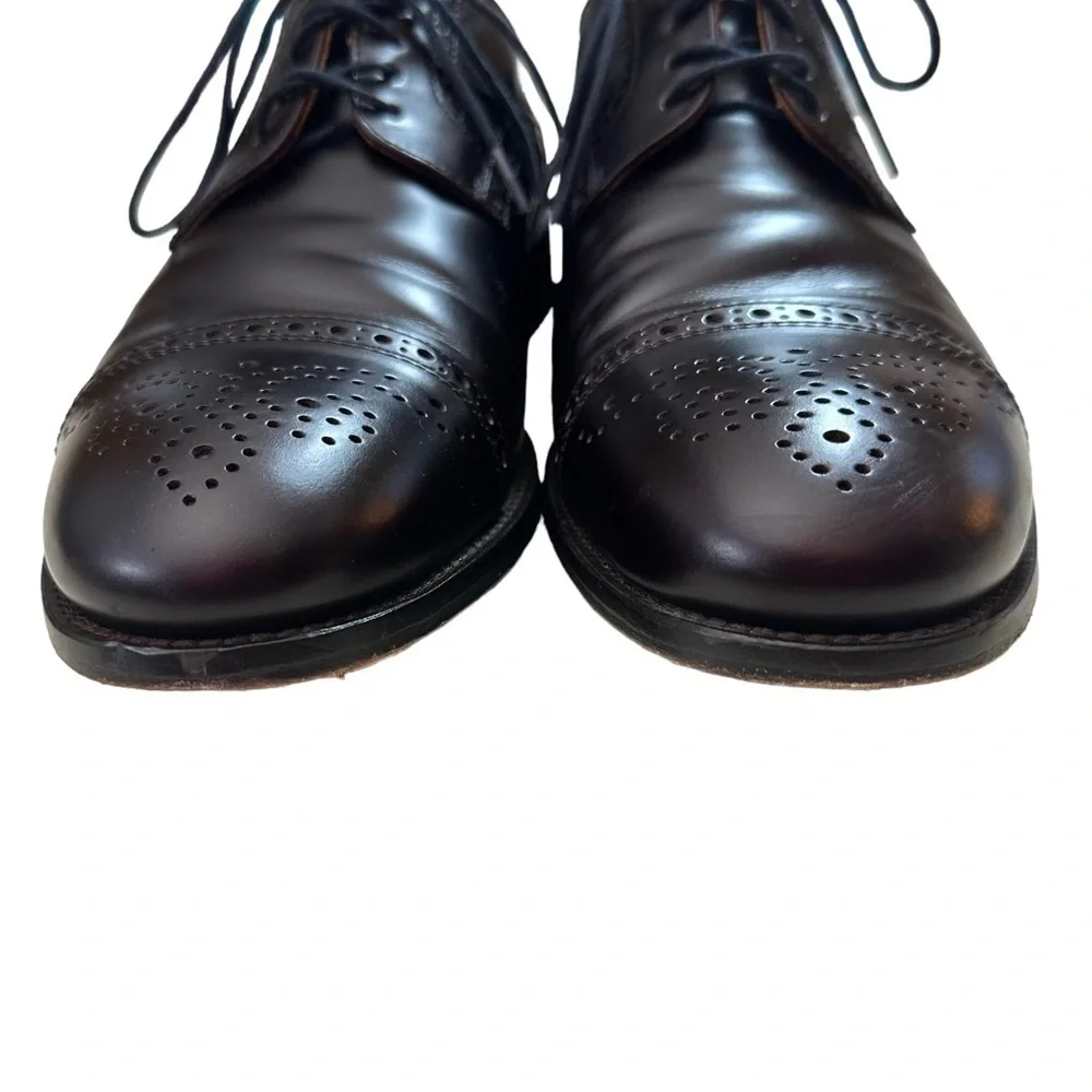Lorens Men’s Leather Wing Tip Oxford Shoes. Size 41